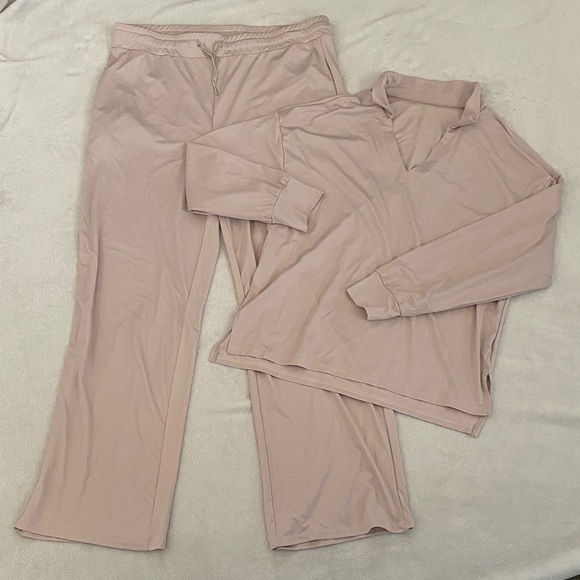 unbranded Other - Women's Beige Loungewear Sleepwear Set 🤎 XL